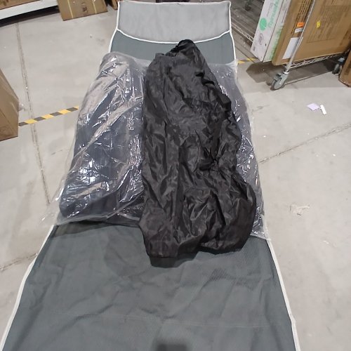 SPORTNEER PORTABLE CAMPING COT WITH MATTRESS AND CARRYING BAG image 3