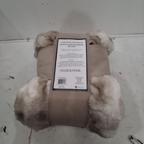HOUSE & HOME BY LYNDA REEVES LUXE FAUX FUR THROW - 60 " X 70" - CREAM/ BEIGE (MODEL:6536972) image 4