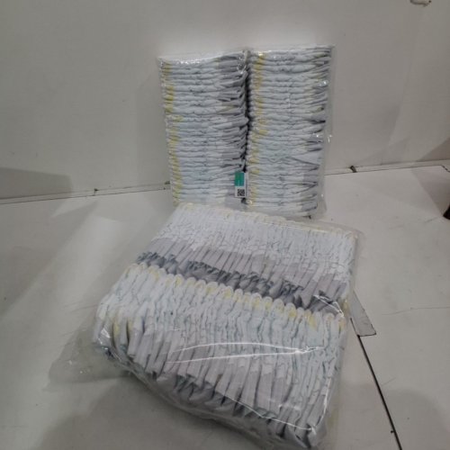 136PK PAMPERS SWADDLERS DIAPERS - NEWBORN SIZE image 2