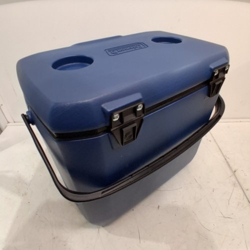 COLEMAN CHILLER PORTABLE COOLER WITH HANDLE - 28.3L (30GAL) - SAPPHIRE BLUE/BLACK (MODEL: 2226954) image 3