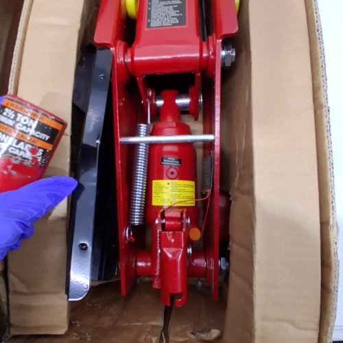 TORIN BIG RED JACKS 3 TON CAPACITY HYDRAULIC TROLLEY FLOOR JACK image 3