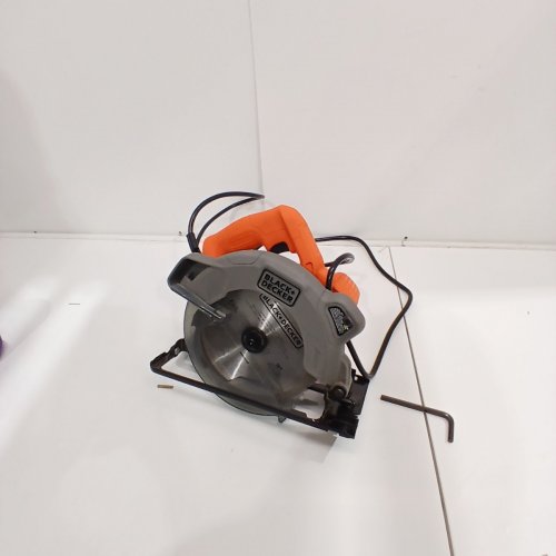BLACK + DECKER CIRCULAR SAW WITH LASER GUIDE - 13AMP, 7-1/4" - ORANGE (MODEL: BDECS300C) image 3