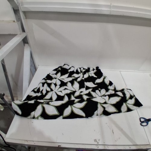 WOMEN'S IYLA FLORAL PRINTED SKIRT - EXTRA LARGE - BLACK, WHITE, AND GREEN image 2