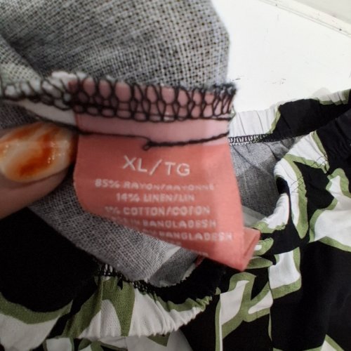WOMEN'S IYLA FLORAL PRINTED SKIRT - EXTRA LARGE - BLACK, WHITE, AND GREEN image 3