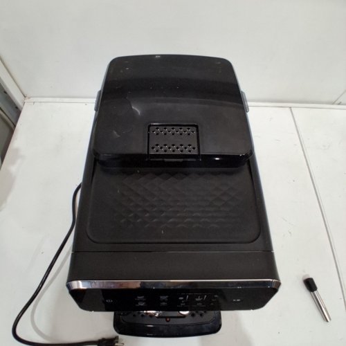 PHILIPS 2200 SERIES FULLY AUTOMATIC ESPRESSO/COFFEE MACHINE WITH BUILT-IN MILK FROTHER & GRINDER - BLACK (MODEL: EP2220/14) image 5