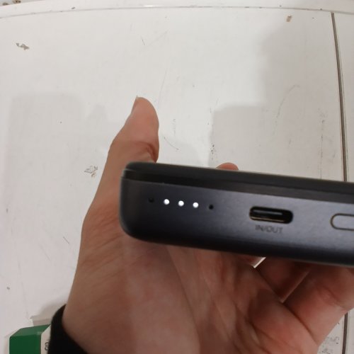 UGREEN MAGNETIC ATTACHMENT WIRELESS POWER BANK - 10000 MAH, 7.5W/20W - BLACK (MODEL:PB561) image 2
