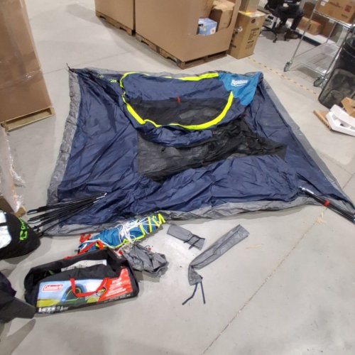 COLEMAN CAMPING TENT DARKROOM SKYDOME TENT - 6 PERSON - BLUE image 2