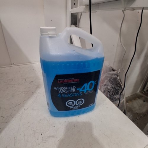 LAURENTIDE AUTOMOBILE PRODUCTS WINDSHIELD WASHER FLUID, REMOVES ICE + FROST - 3.78L (-40C) image 2
