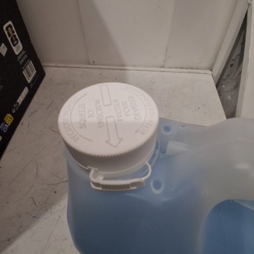 LAURENTIDE AUTOMOBILE PRODUCTS WINDSHIELD WASHER FLUID, REMOVES ICE + FROST - 3.78L (-40C) image 3