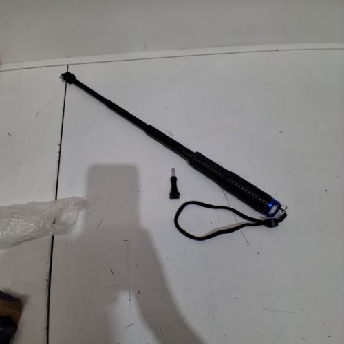 TELESCOPING SELFIE STICK - UP TO 19.7" - BLACK/BLUE image 2