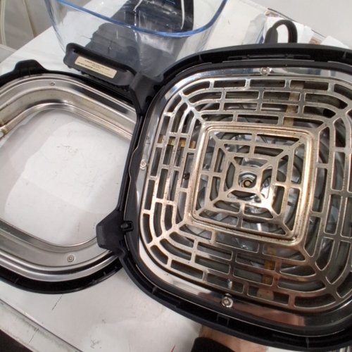 NINJA CRISPI PORTABLE COOKING SYSTEM - 4QT - (MODEL: ‎FN101CGY) image 4