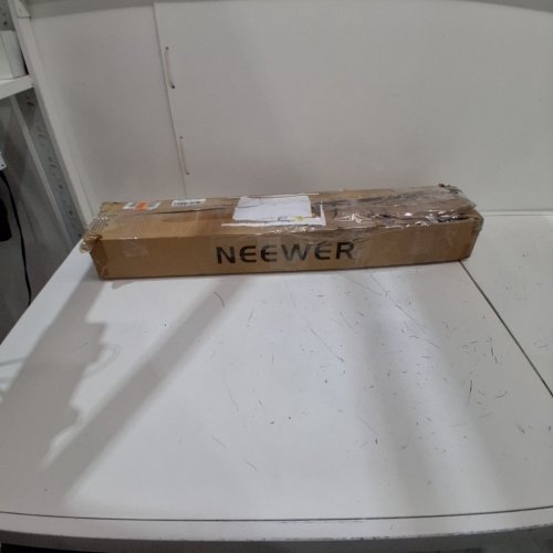 NEEWER PHOTO STUDIO BACKDROP SUPPORT SYSTEM WITH BACKGROUND STANDS - 4 CROSSBARS - 8 CLAMPS - 2 SAND BAGS - CARRY BAG - 10FT X 7FT - BLACK (MODEL: NK-ST0204) image 4