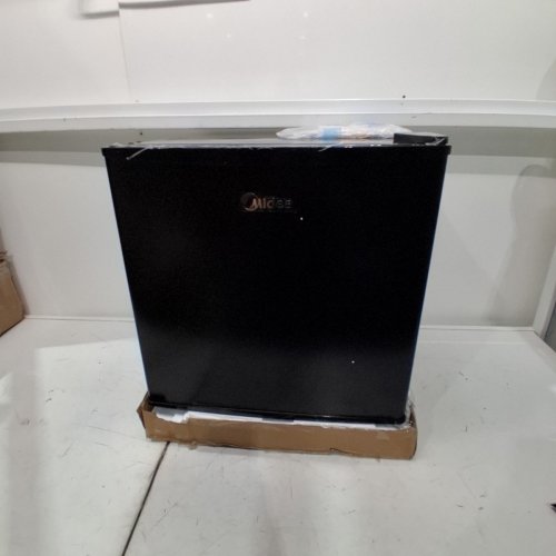 MIDEA COMPACT REFRIGERATOR SINGLE DOOR MINI FRIDGE - 1.6CU.FT - BLACK - (MODEL: WHS-65LB1) image 3