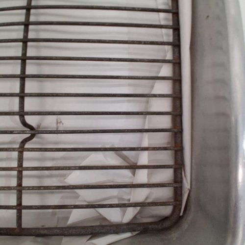 2PC NORDICWARE ALUMINUM OVEN CRISP BAKING SHEET WITH TRAY - 21.1" X 15" (MODEL: 35702CTC/1404029) image 4