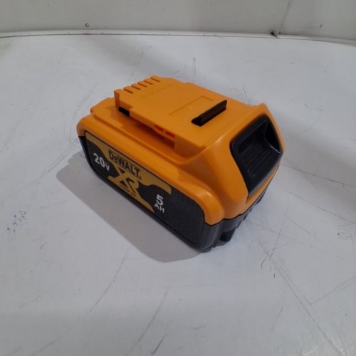 DEWALT MAX XR 20V BATTERY- 5.0AH image 3