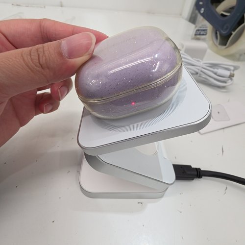JUST WIRELESS 3-IN-1 FOLDING CHARGING STATION FOR IPHONE, AIRPODS, AND APPLE WATCH - 20W - WHITE (MODEL: 04096-V) image 2