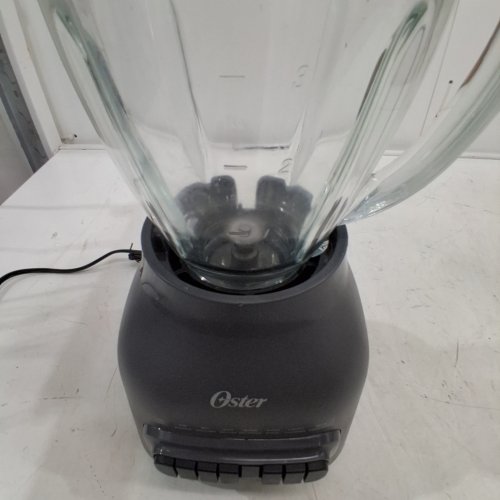 OSTER EASY-TO-CLEAN 8 SPEED SMOOTHIE BLENDER WITH DISHWASHER SAFE 6-CUP GLASS JAR - 700W - GREY (MODEL: ‎2188903) image 2
