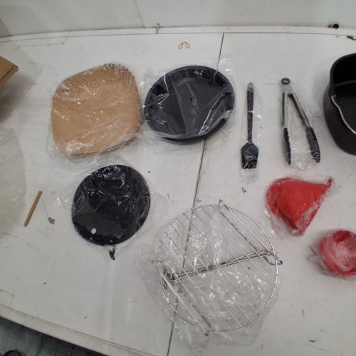 ASSORTED ACCESSORIES FOR VARIOUS AIR FRYERS - BLACK/ RED image 3