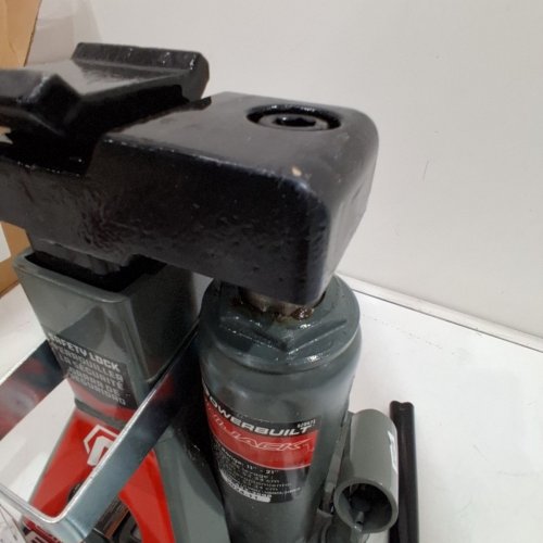 POWERBUILT ALL-IN-ONE HYDRAULIC BOTTLE JACK AND JACKSTAND - 6000 LBS CAPACITY - BLACK (MODEL: 620471) image 4
