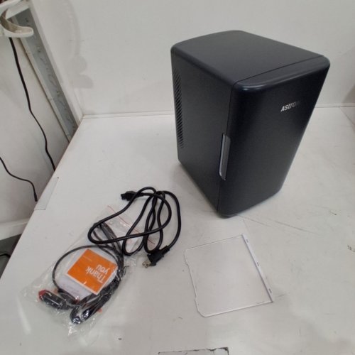 ASTROAI MINI FRIDGE 2.0 GEN MAKEUP SKINCARE FRIDGE- 110V AC/ 12V DC- 6L /8 CANS- BLACK (MODEL: LY2206A) image 4