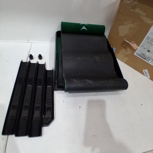 AMAZON BASIC GOLF PUTTING MT WITH BALL RETURN - 109" X 14.37" - GREEN/BLACK image 3
