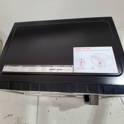 TOSHIBA COMPACT COUNTERTOP STAINLESS STEEL SMART SENSOR MICROWAVE OVEN WITH CHILD LOCK- 1.2CU.FT/1500W - GREY/BLACK (MODEL: ML-EM31P(SS)/CA) image 8