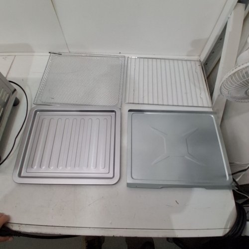 GOURMIA 9-SLICE 5 RACK POSITION DIGITAL AIR FRYER OVEN WITH 14 ONE-TOUCH COOKING FUNCTIONS AND AUTO FRENCH DOORS - 1700W - STAINLESS STEEL (MODEL: GTF7530) image 6