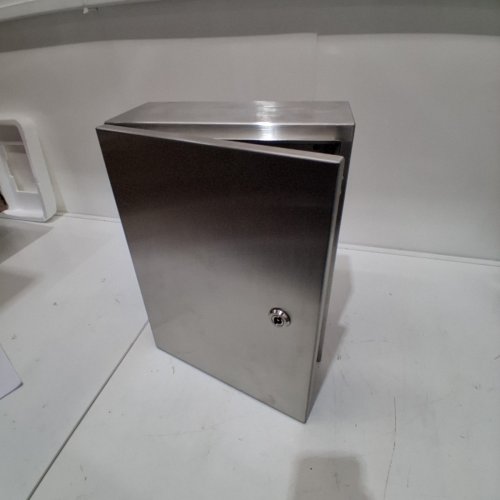 VEVOR STEEL ELECTRICAL BOX ENCLOSURE - 16" X 12" X 8" - SILVER - (MODEL: SUS304) image 4