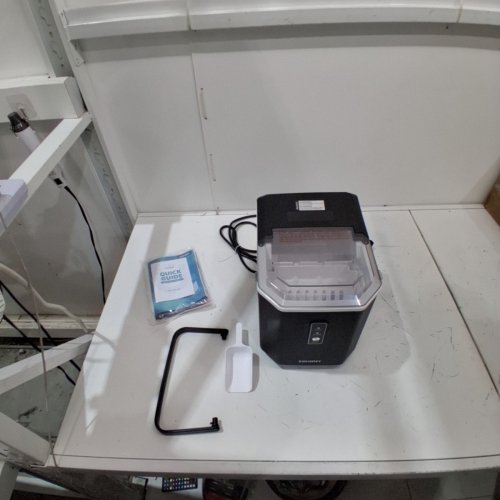 EUHOMY COUNTERTOP ICE MAKER MACHINE WITH HANDLE BASKET AND SCOOP -1.2L - MAKES 26LB/DAY - BLACK (MODEL: IM011-BBL-CAEH) image 3