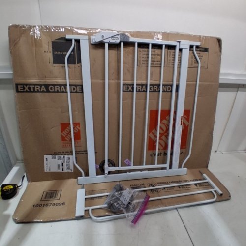 REGALO EASY STEP SAFETY GATE - 29"- 38.5" - WHITE (MODEL: 1160-DS) image 2