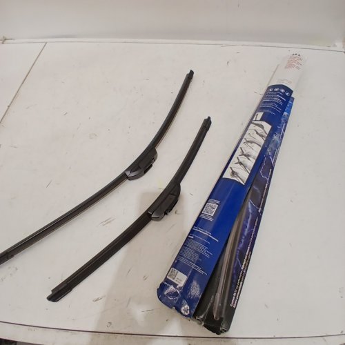 2PC BOSCH AEROTWIN OE REPLACEMENT WIPER BLADES - 28" & 18" - BLACK image 2
