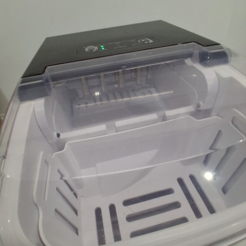 COUNTERTOP ICE MAKER WITH HANDLE AND SCOOP - 26LB - BLACK (MODEL: WBJ-10A) image 4