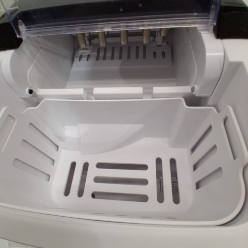 COUNTERTOP ICE MAKER WITH HANDLE AND SCOOP - 26LB - BLACK (MODEL: WBJ-10A) image 5