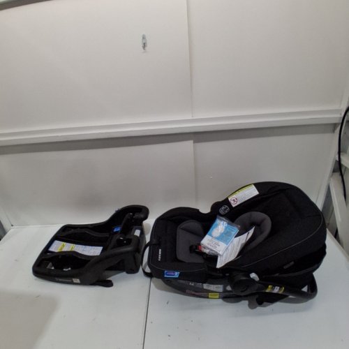GRACO SNUGRIDE 35 LITE LX INFANT CAR SEAT - 4-35LBS CAPACITY - GOTHAM FASHION BLACK/GREY (MODEL: 2143034) image 3