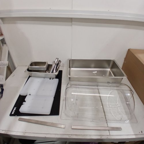 VEVOR COUNTERTOP BUFFET CONDIMENT/SALAD BAR FOOD DISPLAY CASE - STAINLESS STEEL (MODEL: TWJ-139100) image 3