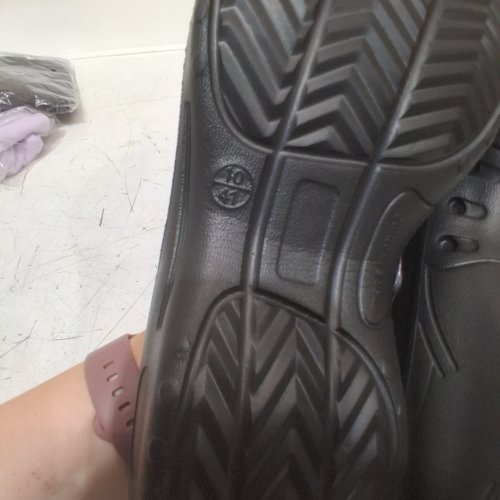 LIGHTWEIGHT NON-SLIP CLOGS/SHOES - 10 - BLACK image 2
