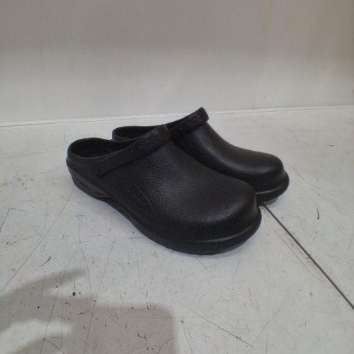 LIGHTWEIGHT NON-SLIP CLOGS/SHOES - 10 - BLACK image 3