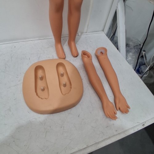 PLASTIC FULL KID BODY CHILD MANNEQUIN FOR CLOTHING DISPLAY - 43" image 6