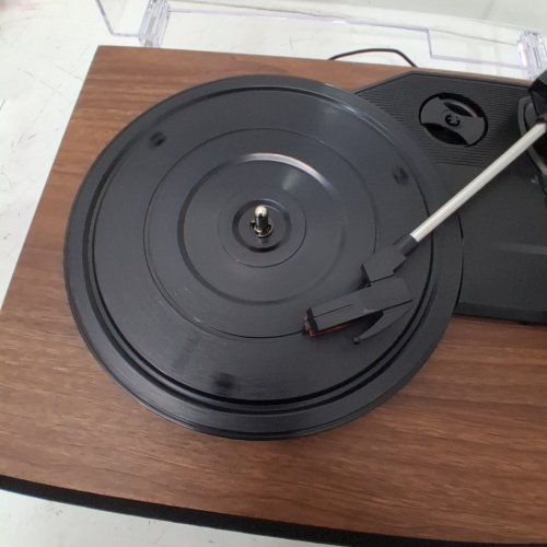 CORE INNOVATIONS WIRELESS BLUETOOTH VINYL RECORD PLAYER - WOOD FINISH (MODEL: CRTT300) image 3