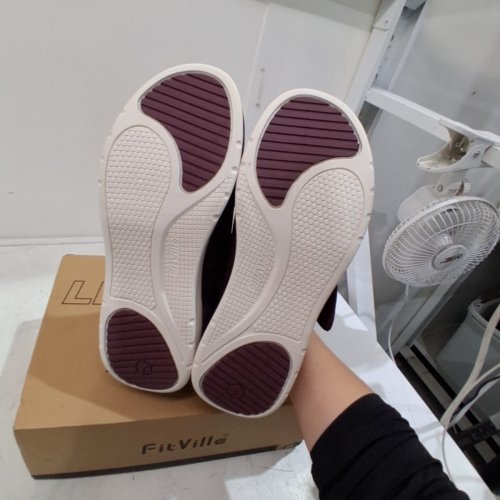 WOMEN'S FITVILLE ADJUSTABLE STRAPS SLIP ON WALKING SHOES WITH ARCH SUPPORT - 11W - BURGUNDY image 4
