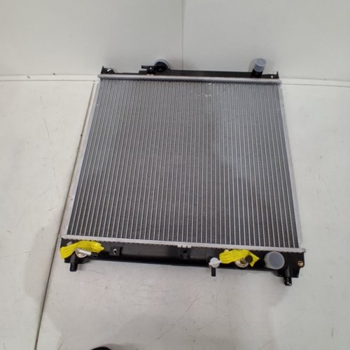 SPECTRA PREMIUM COMPLETE RADIATOR FOR VARIOUS VEHICLES - BLACK/SILVER (MODEL: CU1864) image 4