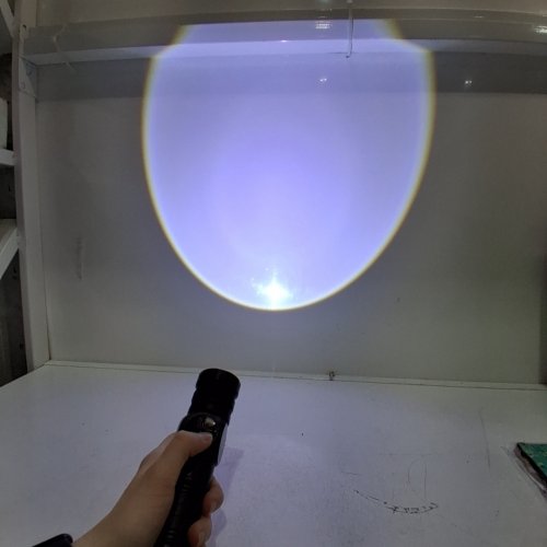 WOHINGO BATTERY POWERED MULTI-FUNCTIONAL FLASHLIGHT WITH DUAL LIGHTING SYSTEM, MAGNETIC BOTTOM AND POWERBANK FUNCTION - BLACK (MODEL: S2305) image 2