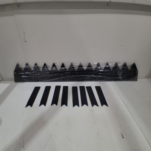 6PK VEVOR BLACK METAL LANDSCAPE EDGING - 40" X 6" - BLACK (MODEL: ZY-40 X 6-6BLACK) image 3