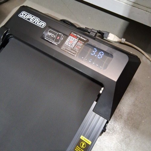 SUPERUN WALKING PAD TREADMILL WITH INCLINE - 3.8MPH - 2.5HP - 300LBS CAP - BLACK (MODEL: BA16-B) image 4
