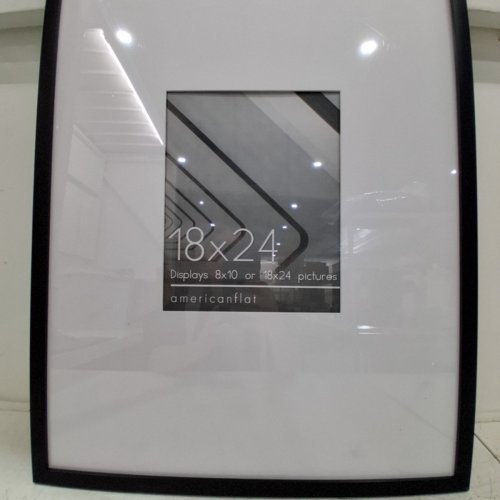 AMERICANFLAT PLEXIGLASS PICTURE FRAME - 18"X24" - BLACK image 3