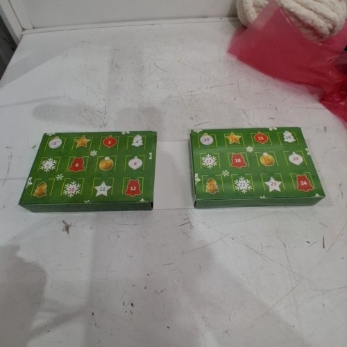 24PC MICROMALLOWS BY SQUISHMALLOW DELUXE HOLIDAY CALENDAR, ADVENT BOX - 2.5" MINI PLUSH COLLECTION - GREEN, CHRISTMAS image 3