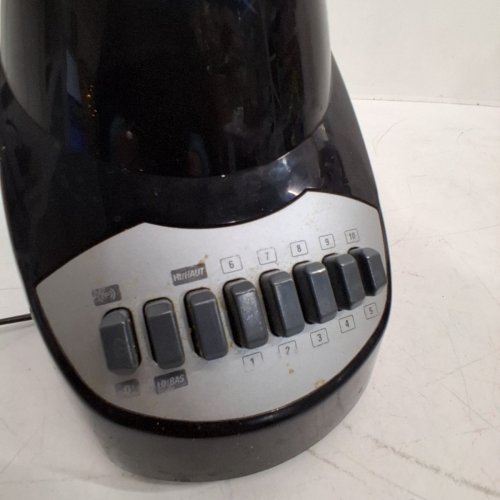 BLACK + DECKER 5-CUP 10-SPEED BLENDER 550 WATTS - BLACK - (BL2010BG) image 4
