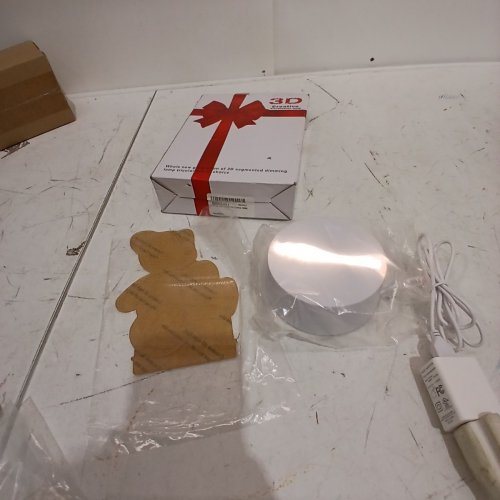3D ILLUSION HOLOGRAM BEAR NIGHT LIGHT - 7" - WHITE image 2