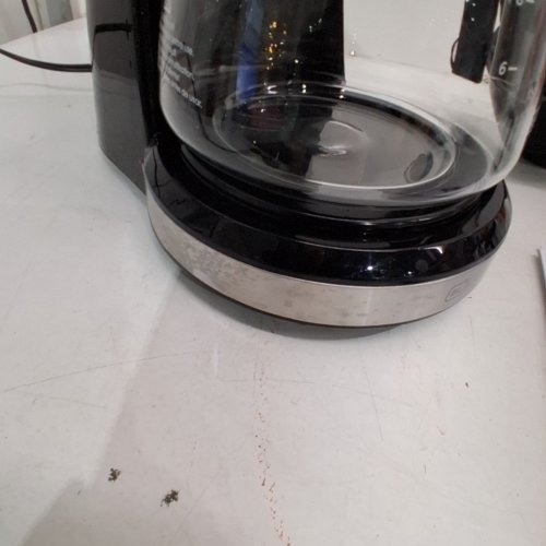 BLACK AND DECKER STAINLESS STEEL PROGRAMMABLE COFFEE MAKER - 12 CUPS - STAINLESS STEEL/BLACK (MODEL: ‎CM1231SC) image 4