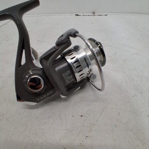 BPS TOURNEY SPINNING FISHING REEL - 5.2:1 GEAR RATIO - GRAY AND SILVER (MODEL: TSZ20) image 3